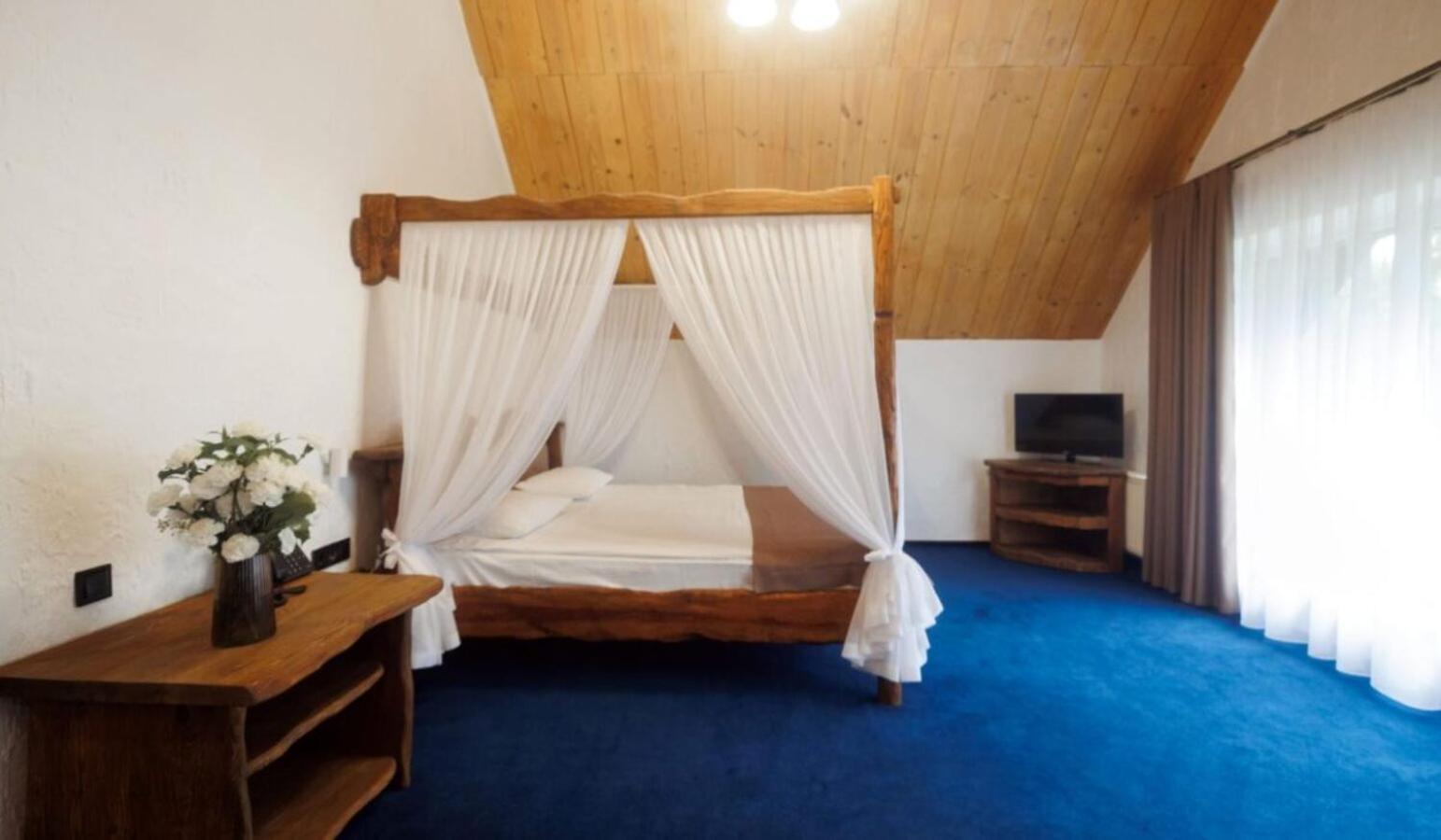 Drevny Grad Park-Hotel Λβιβ Εξωτερικό φωτογραφία