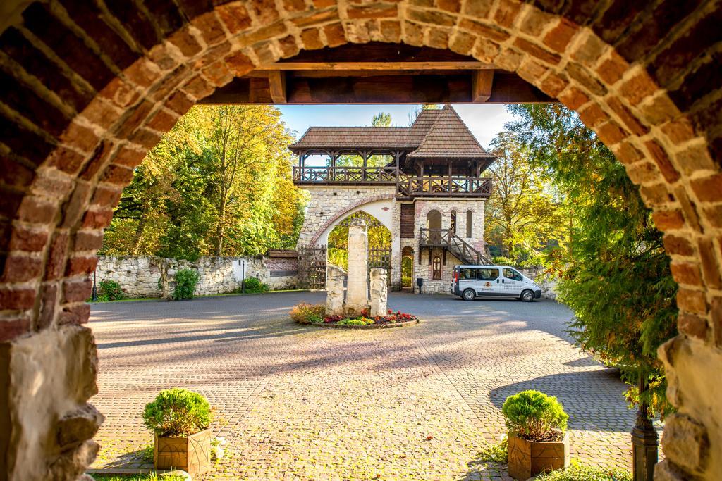 Drevny Grad Park-Hotel Λβιβ Εξωτερικό φωτογραφία